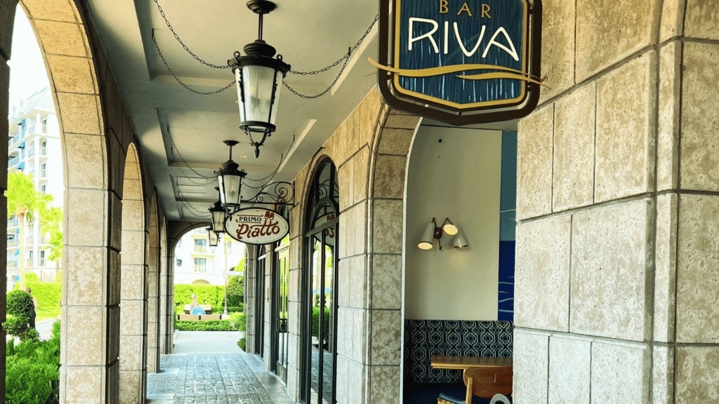 Disney's Riviera Resort Primo Piatto and Bar Riva